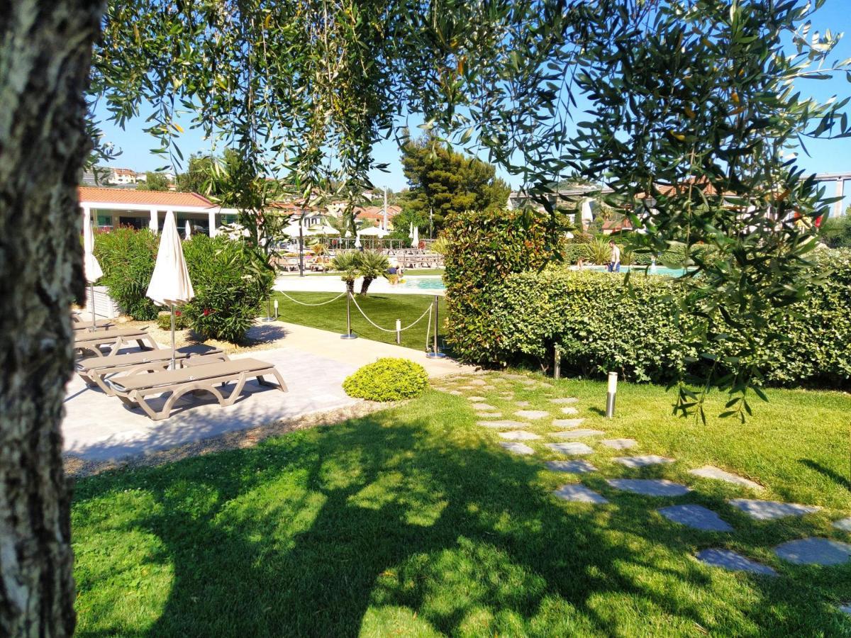 Rebi Village Imperia Bagian luar foto